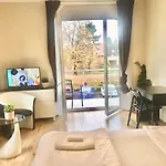 Pensión Fresh House 3*